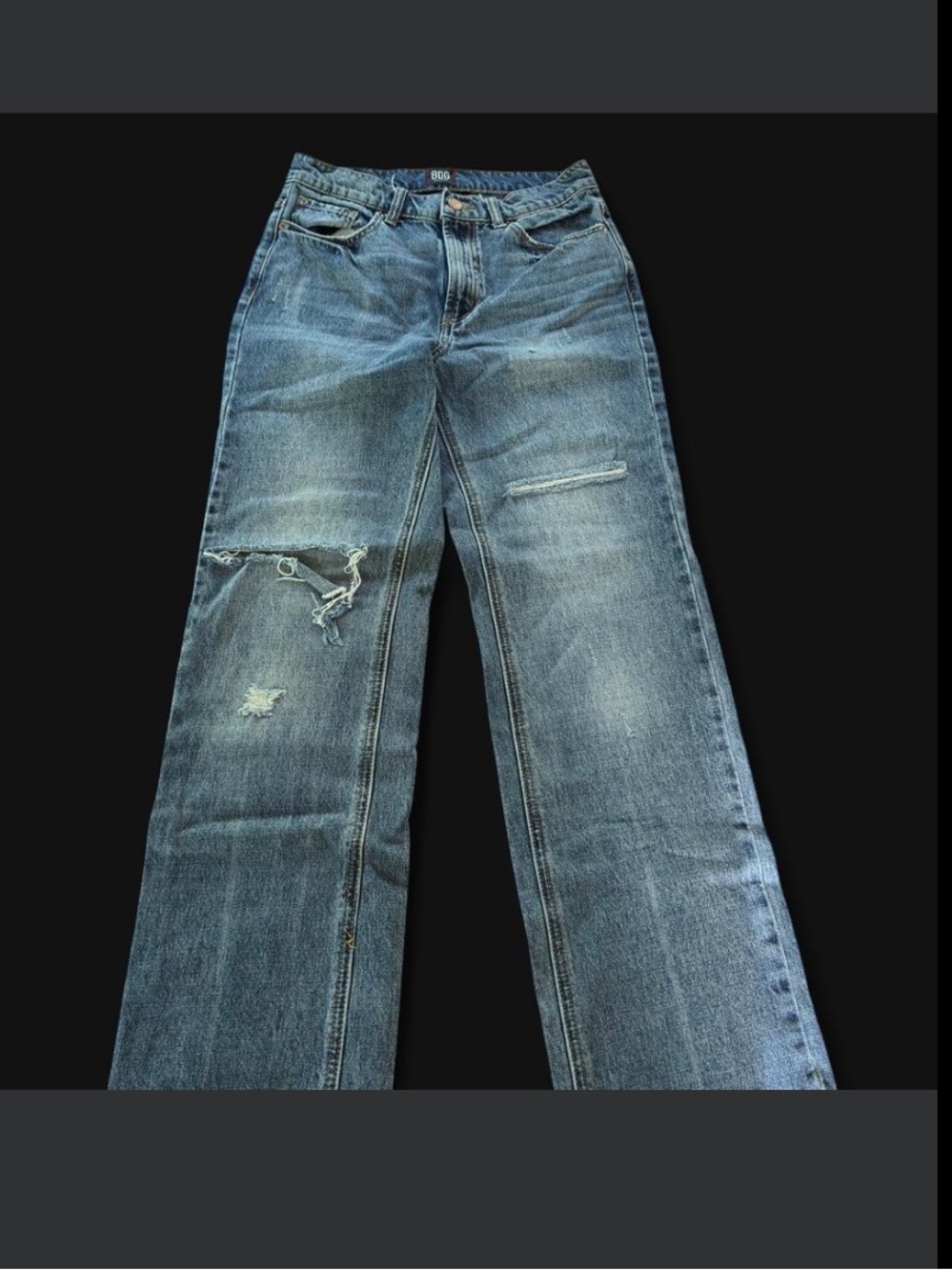 BDG Vintage-Inspired Blue loose straight Distressed Jeans